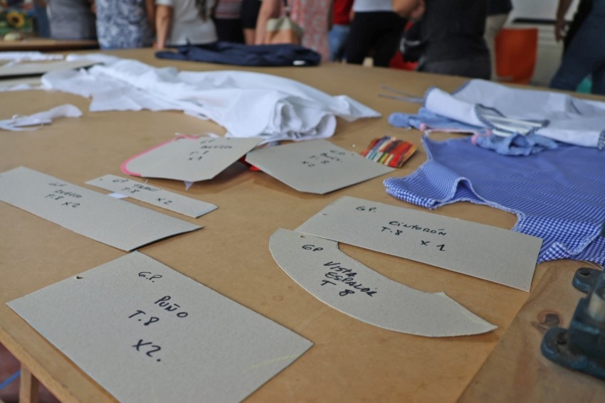 De manera exitosa inici� del taller de confecci�n de guardapolvos