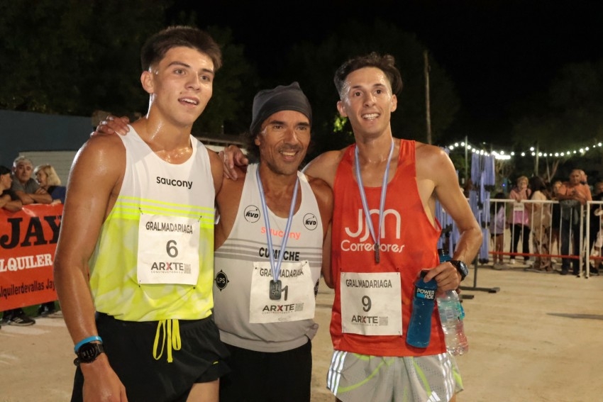 Mariano Barreiro se qued� con la 22� edici�n de las 5 Millas Nocturnas