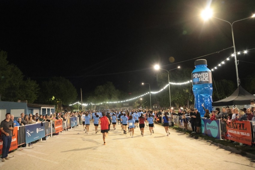 Mariano Barreiro se qued� con la 22� edici�n de las 5 Millas Nocturnas