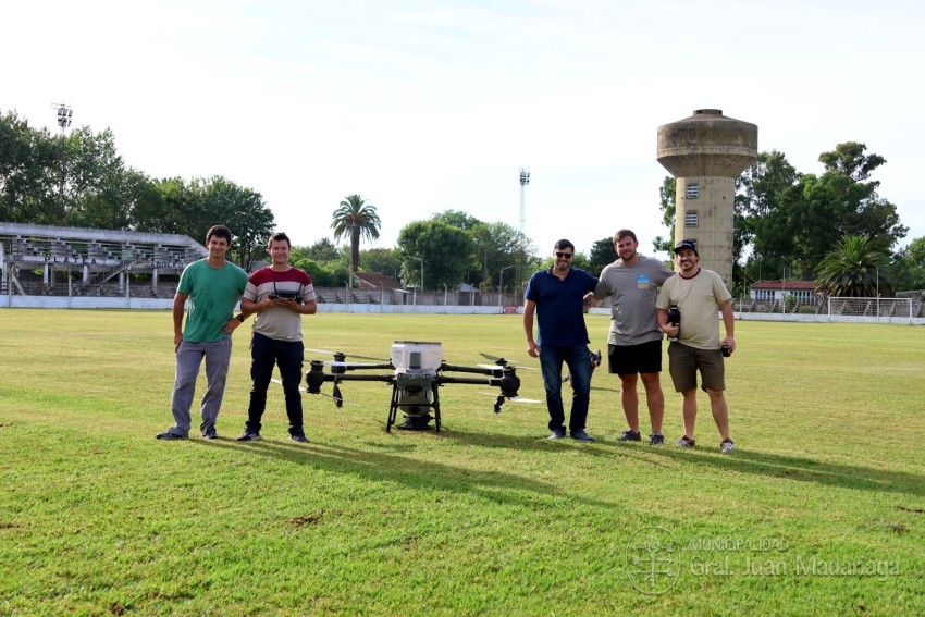 El Estadio Municipal Francisco Alcuaz inici� su proceso de resiembra c