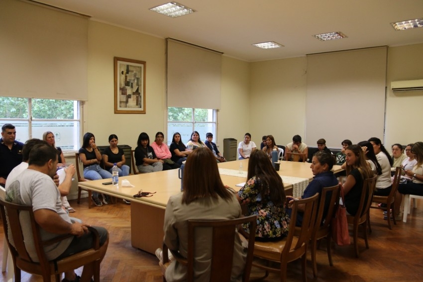 �ltimo primer d�a: Autoridades, egresados y padres responsables acorda