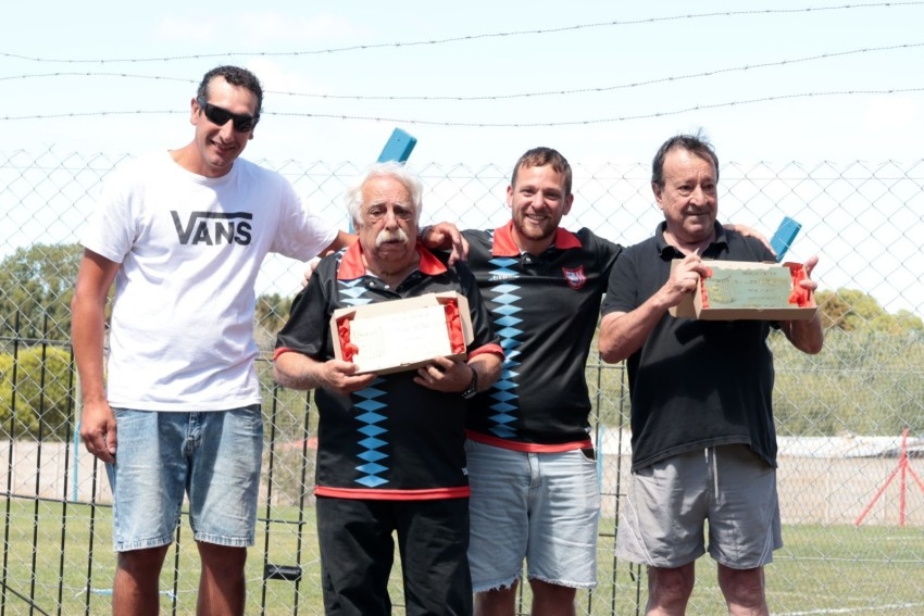 El Club Deportivo Los del Clan inaugur� su cancha