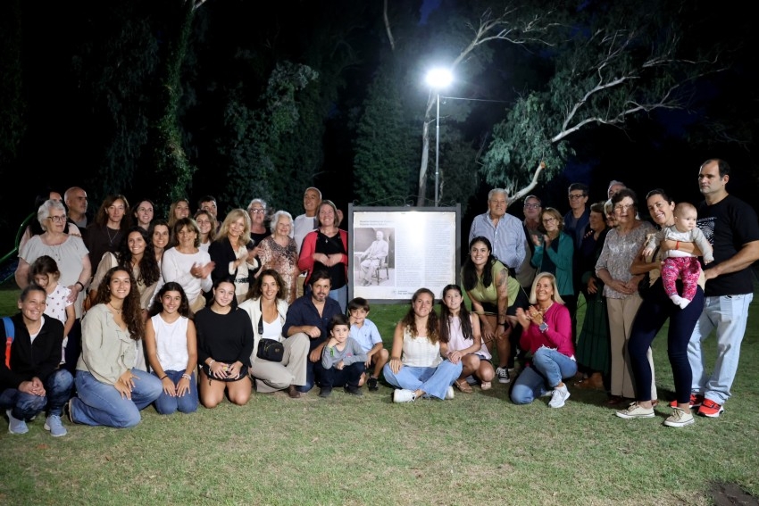 Qued� inaugurada la Plaza 