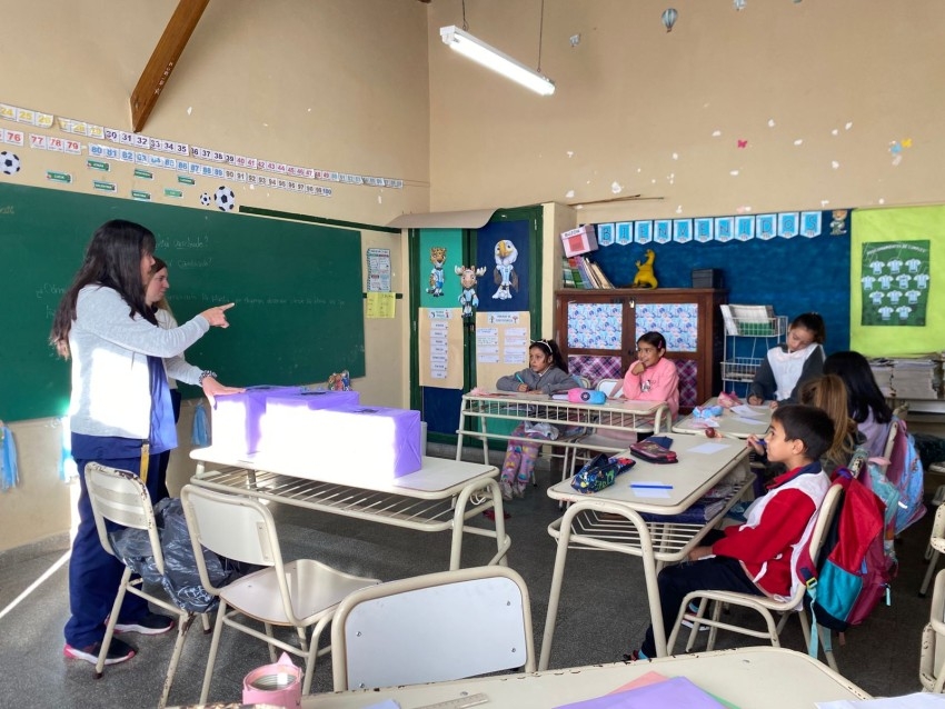 Promueven la tutor�a responsable de mascotas con charlas en Escuelas