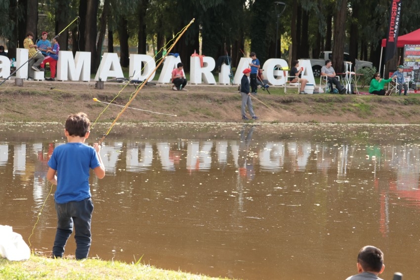 Multitudinario festejo por el D�a del Trabajador y aniversario del Par