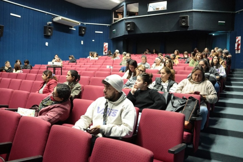 Con m�s de 80 inscriptos se dio inicio al curso REPUPA destinado a peq