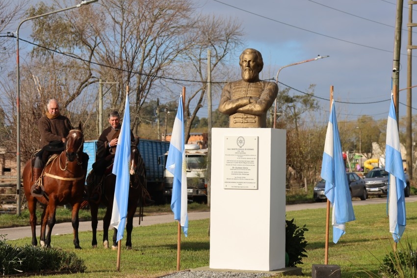 Madariaga homenaje� al General Mart�n Miguel de G�emes