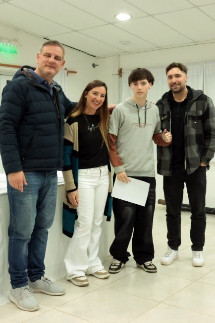 Se realiz� la entrega de certificados a los 50 egresados del curso de 