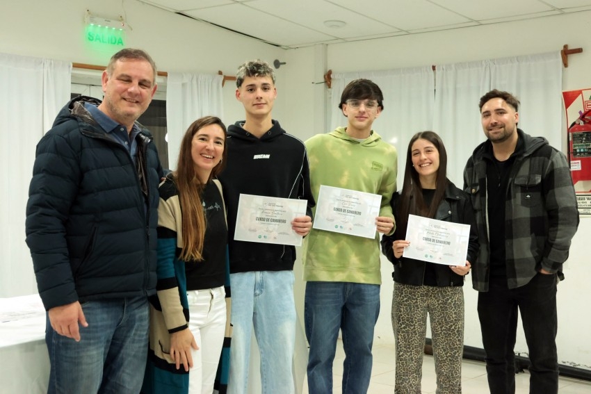 Se realiz� la entrega de certificados a los 50 egresados del curso de 