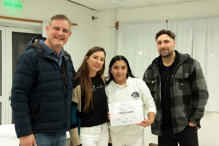 Se realiz� la entrega de certificados a los 50 egresados del curso de 