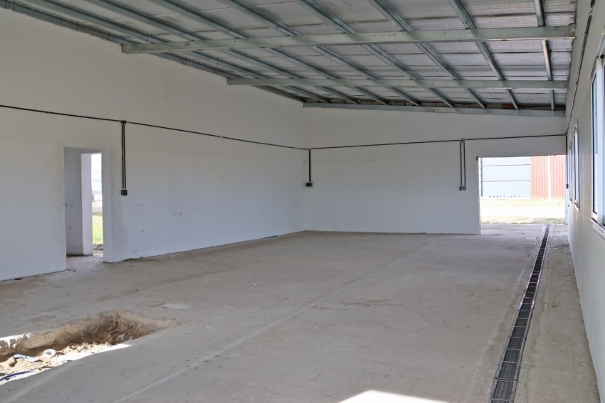 Avanza la obra de la Sala Ap�cola Municipal