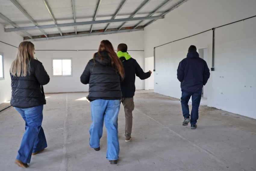 Avanza la obra de la Sala Ap�cola Municipal