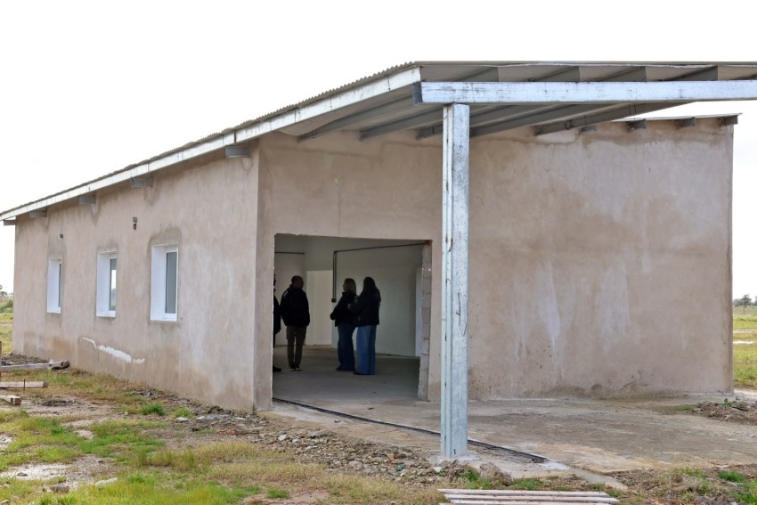 Avanza la obra de la Sala Ap�cola Municipal