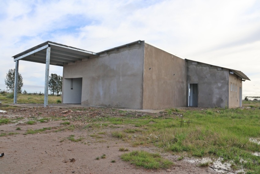 Avanza la obra de la Sala Ap�cola Municipal