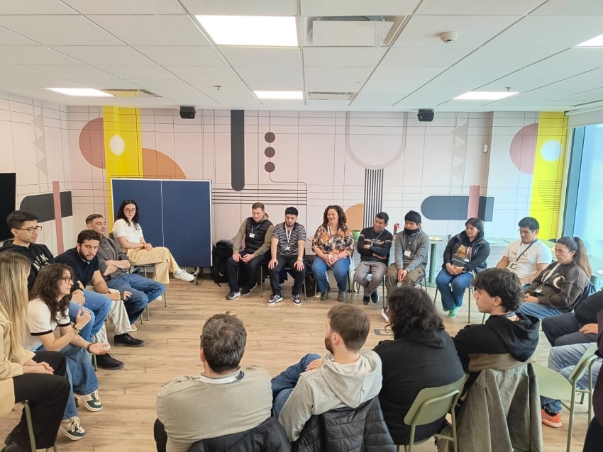 Alumnos del curso de Ciberseguridad visitaron empresas l�deres en Buen