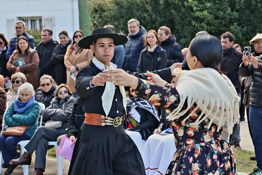 A 100 a�os de su nacimiento, General Madariaga homenaje� a Lucio Eber 