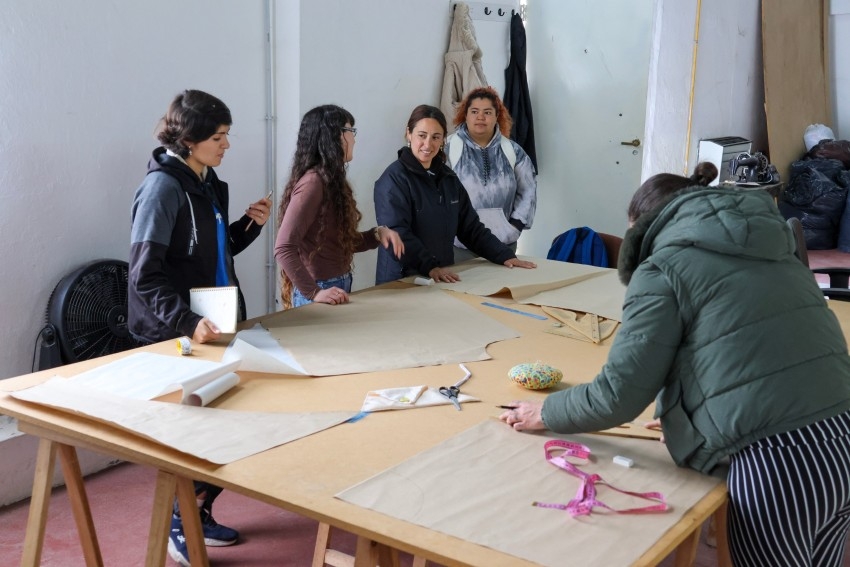 Con gran convocatoria inici� un nuevo curso en el Taller Textil