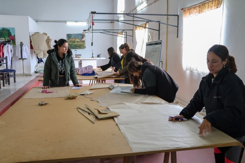 Con gran convocatoria inici� un nuevo curso en el Taller Textil