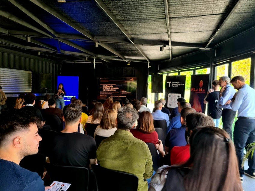 Madariaga particip� de Flama 2026, encuentro en Tandil que promueve la