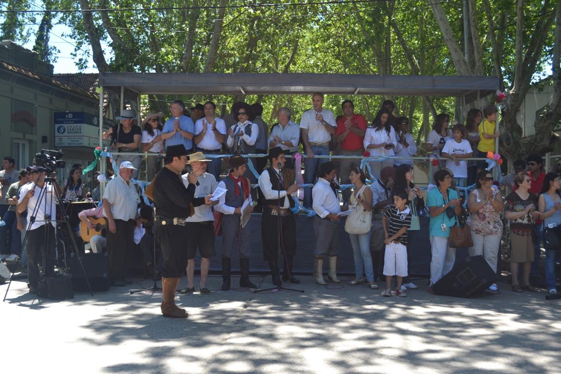 Popovich en el cierre de la Fiesta Nacional del Gaucho