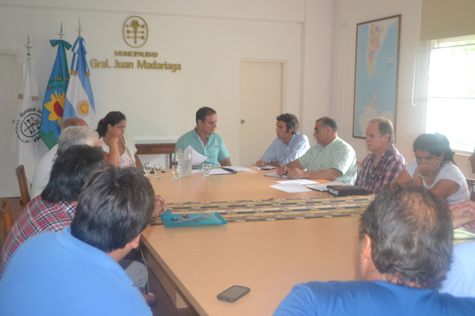 Santoro se reuni con los adjudicatarios de las viviendas que fueron e