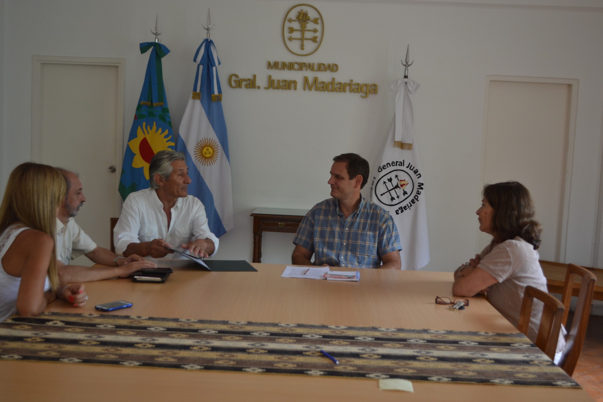 Santoro recibi al presidente de Almas Gemelas