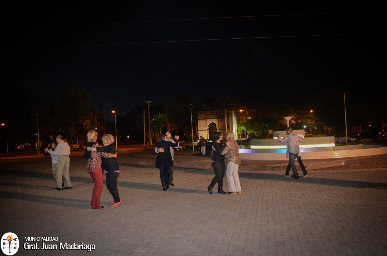 Tardecitas Culturales sigue bailando en el Bicentenario
