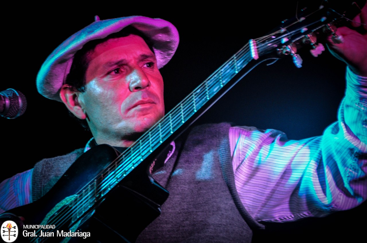 Folclore en los Barrios puso primera en el San Martn A