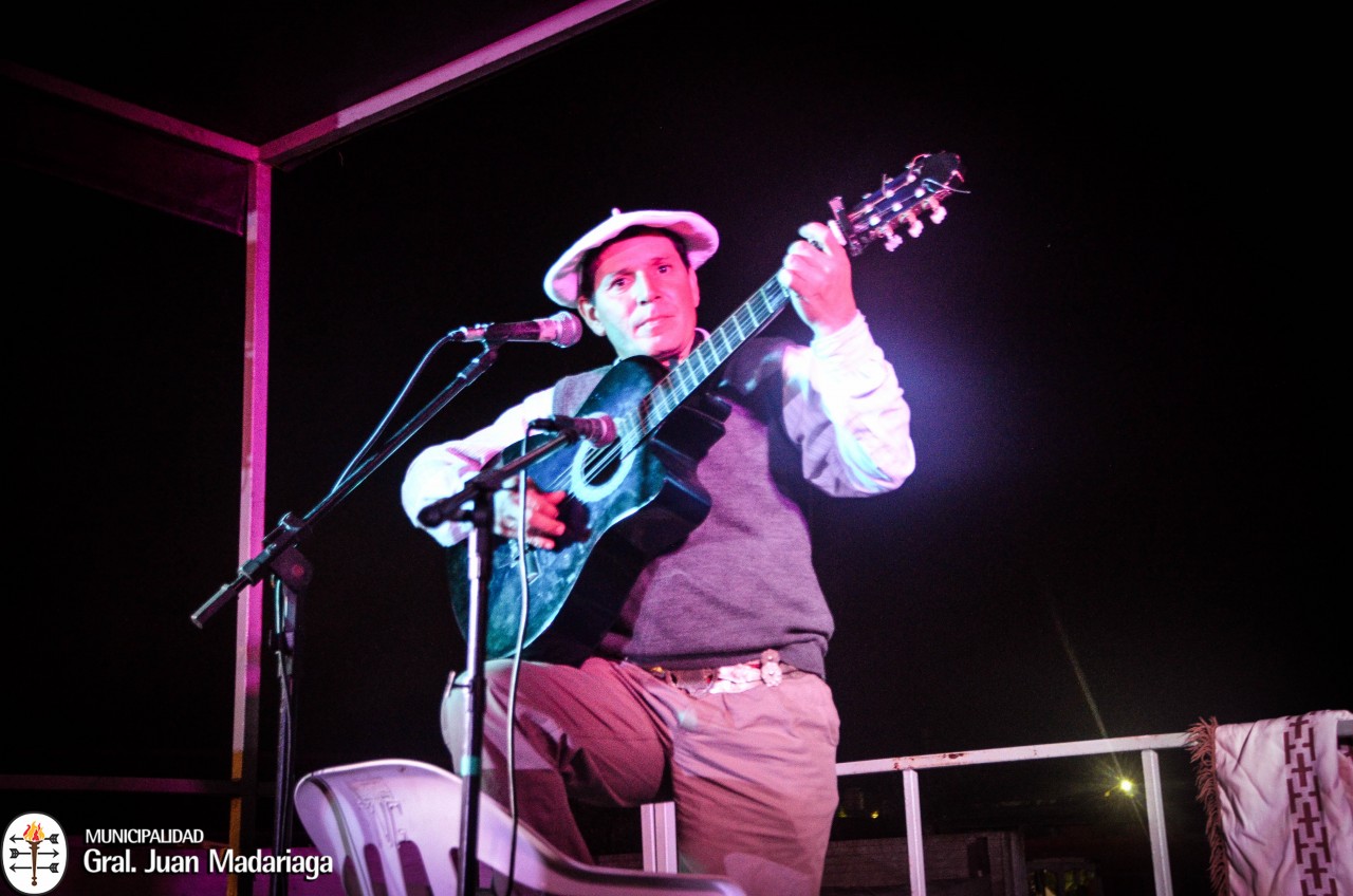 Folclore en los Barrios puso primera en el San Martn A