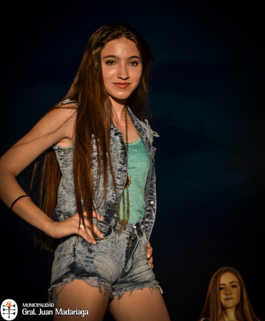 Exitoso desfile a beneficio del San Juan Bautista