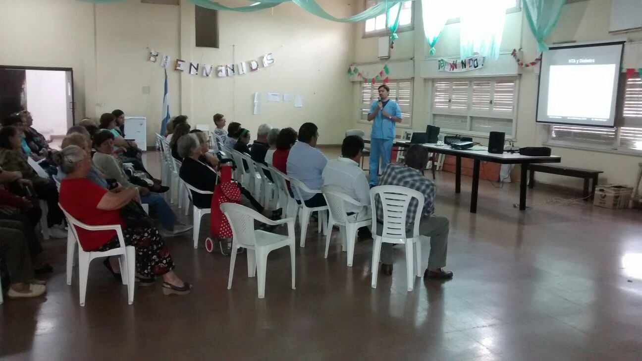 Con una gran concurrencia de vecinos se desarroll el Taller de diabe