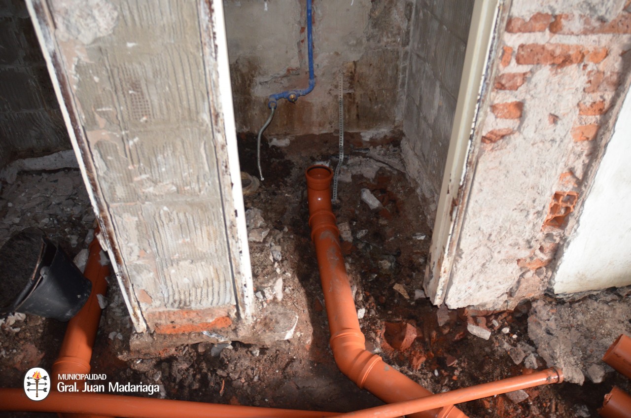 Avanza la obra de refaccin de los baos de la terminal de mnibus