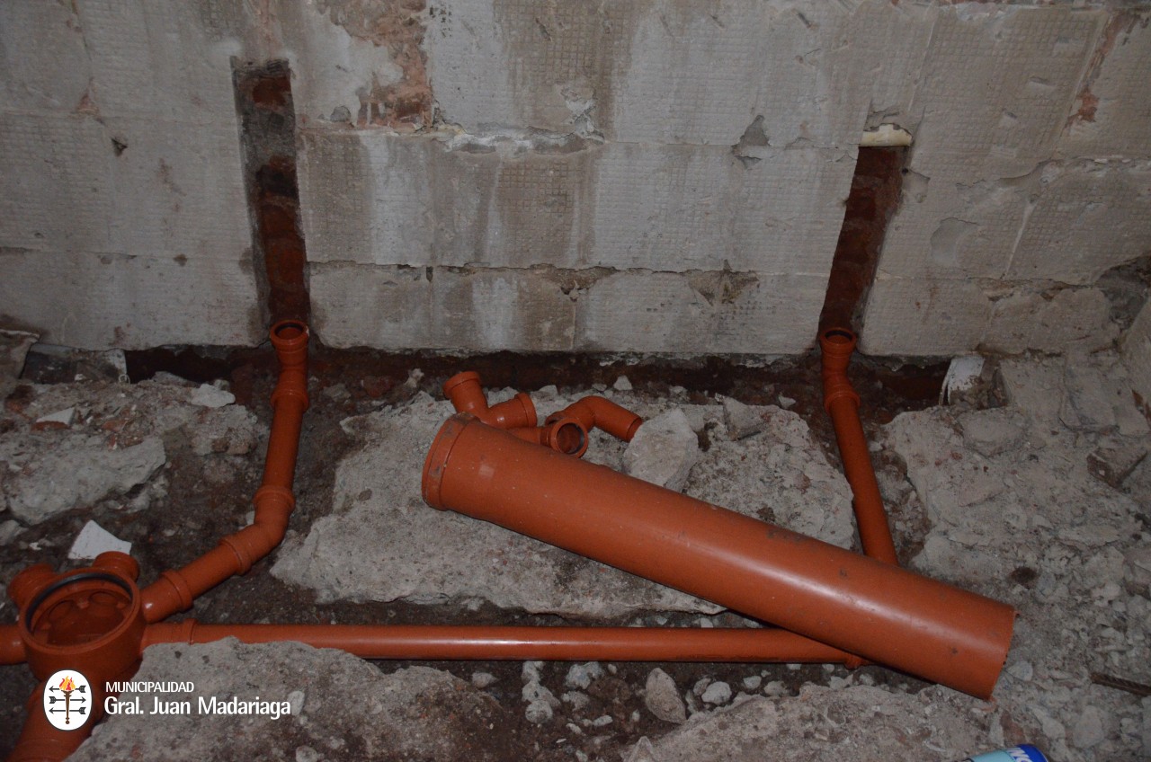 Avanza la obra de refaccin de los baos de la terminal de mnibus