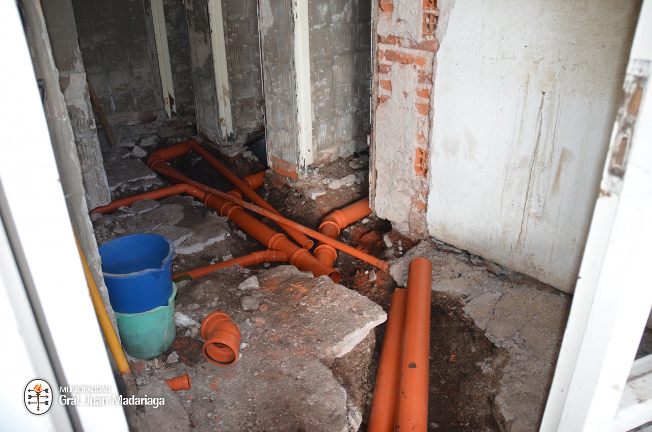 Avanza la obra de refaccin de los baos de la terminal de mnibus