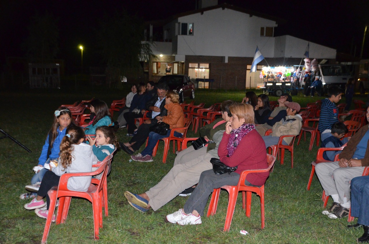 Un domingo cultural en el Pago Gaucho