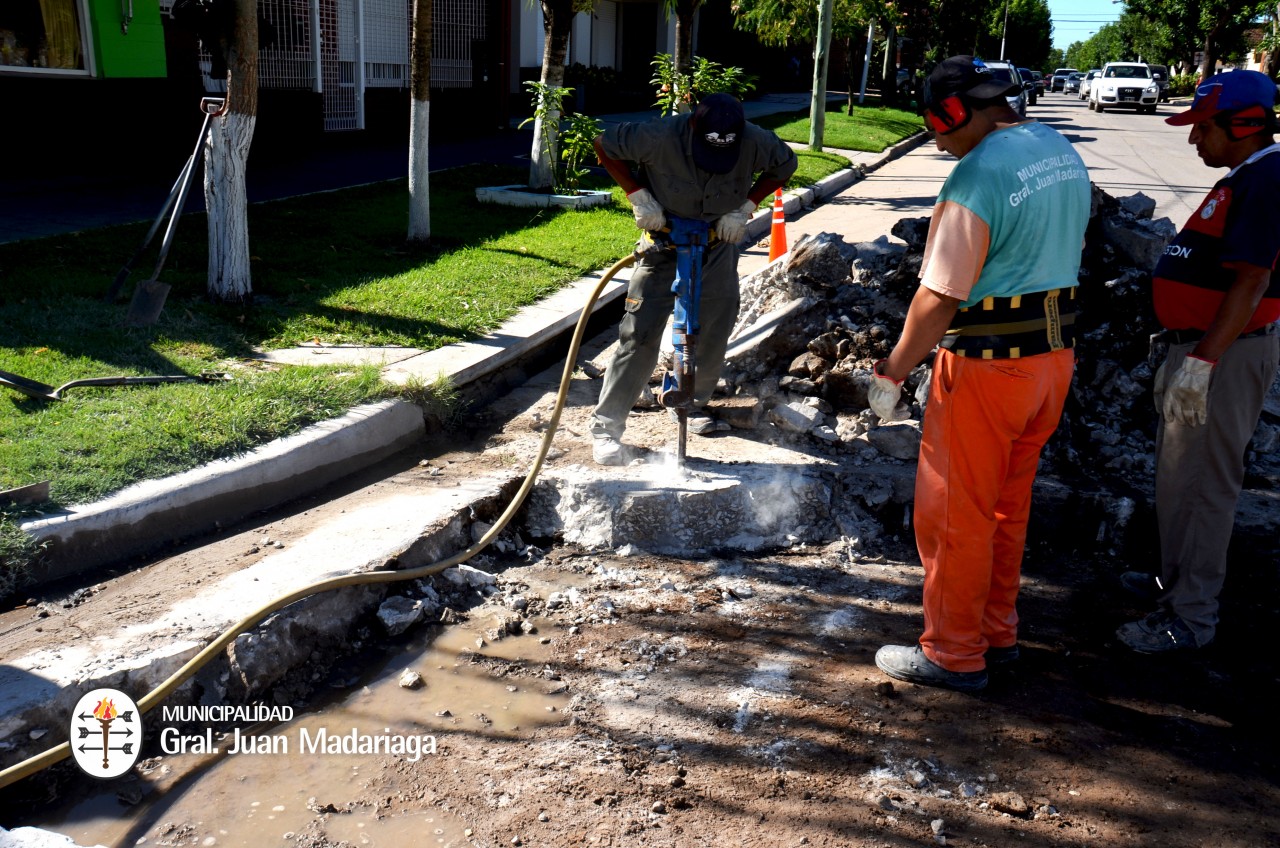 Contin�a el arreglo de baches en la ciudad