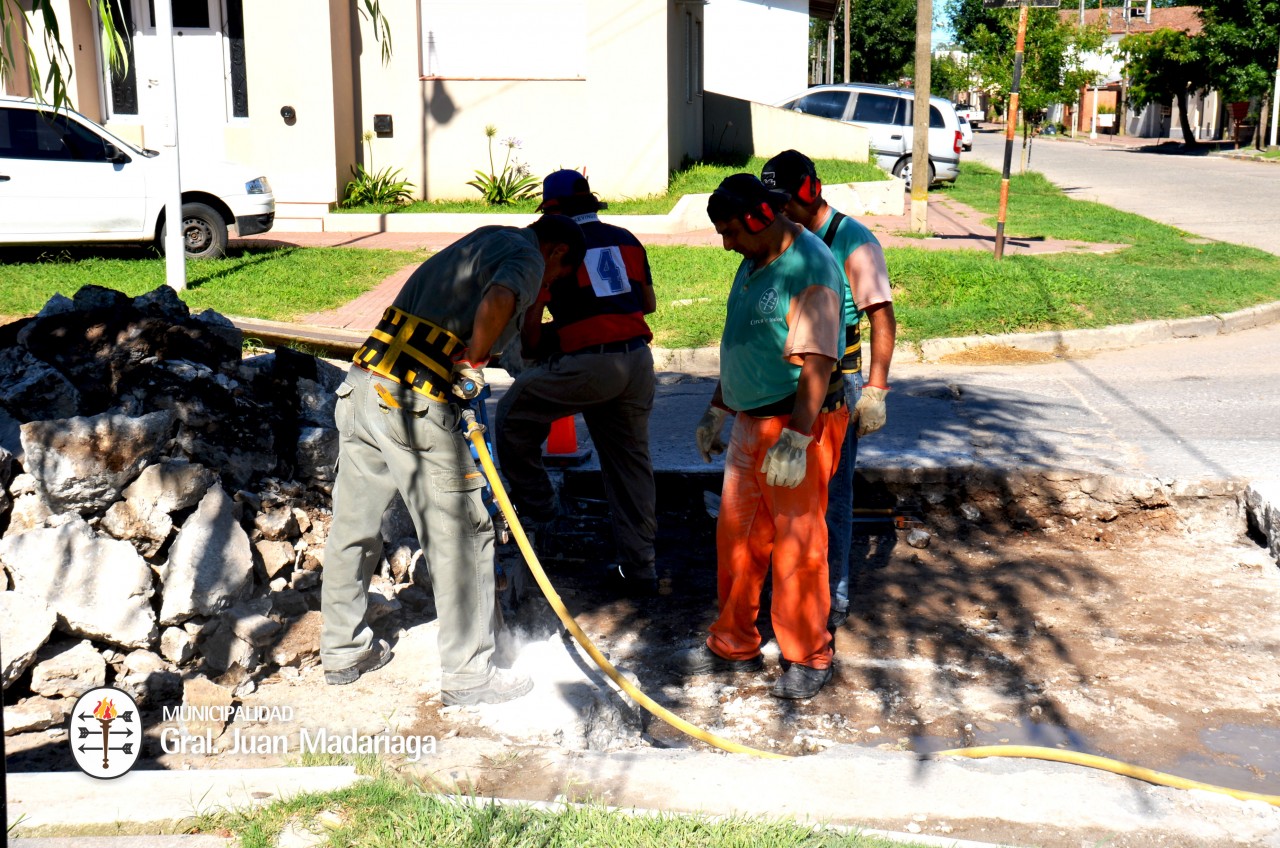 Contin�a el arreglo de baches en la ciudad