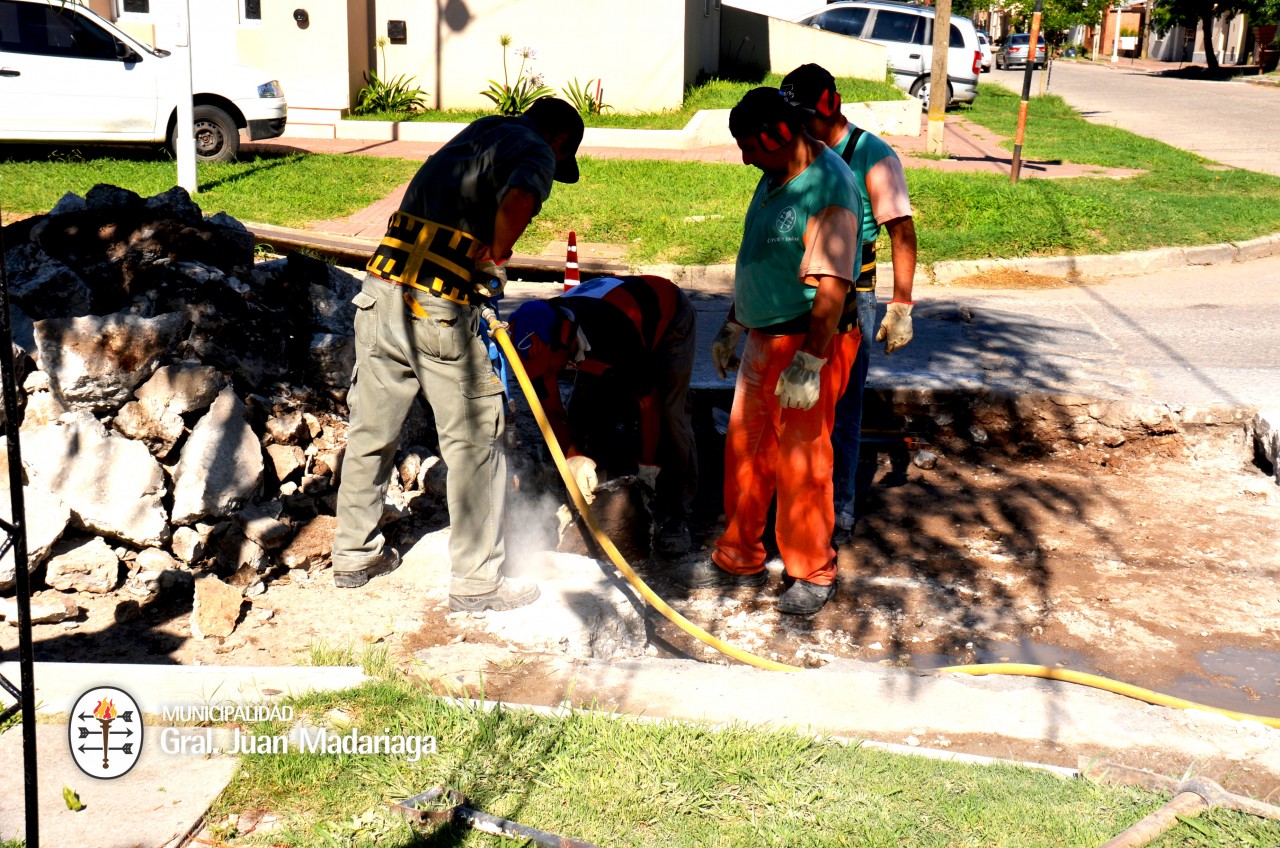 Contin�a el arreglo de baches en la ciudad