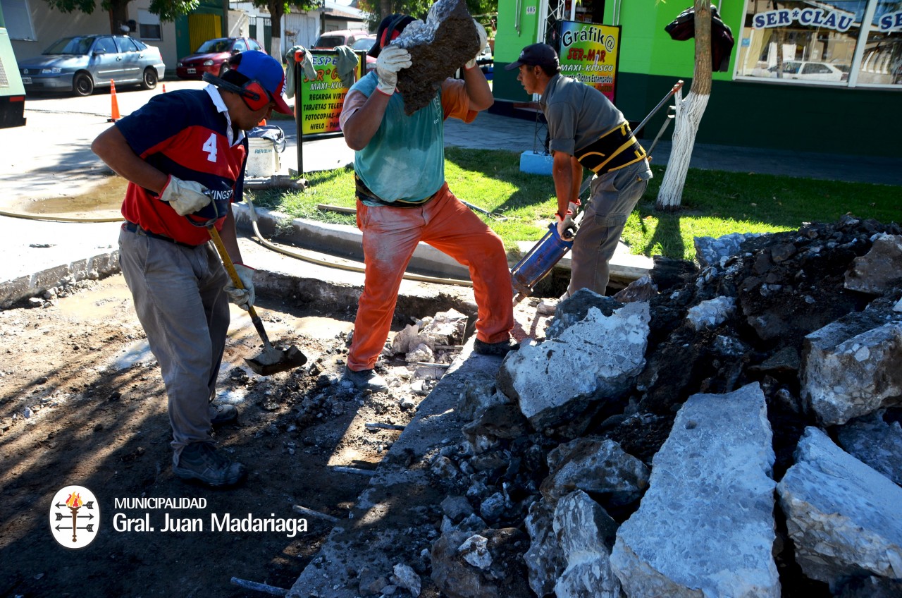 Contin�a el arreglo de baches en la ciudad