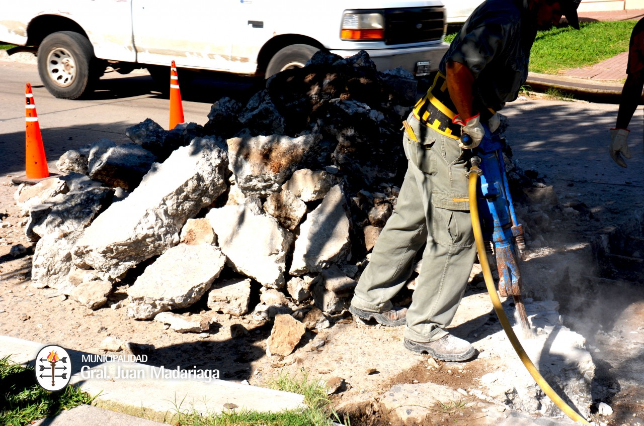 Contina el arreglo de baches en la ciudad