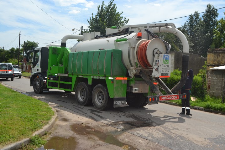 ABSA destap� ca�er�as en el Barrio Belgrano