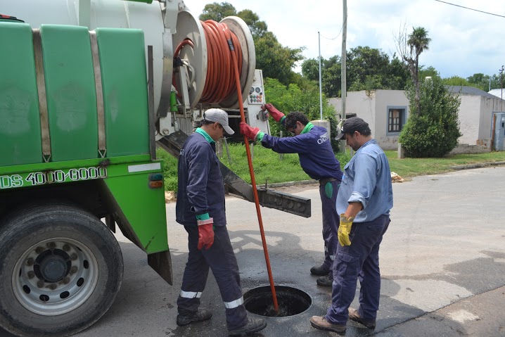 ABSA destap� ca�er�as en el Barrio Belgrano