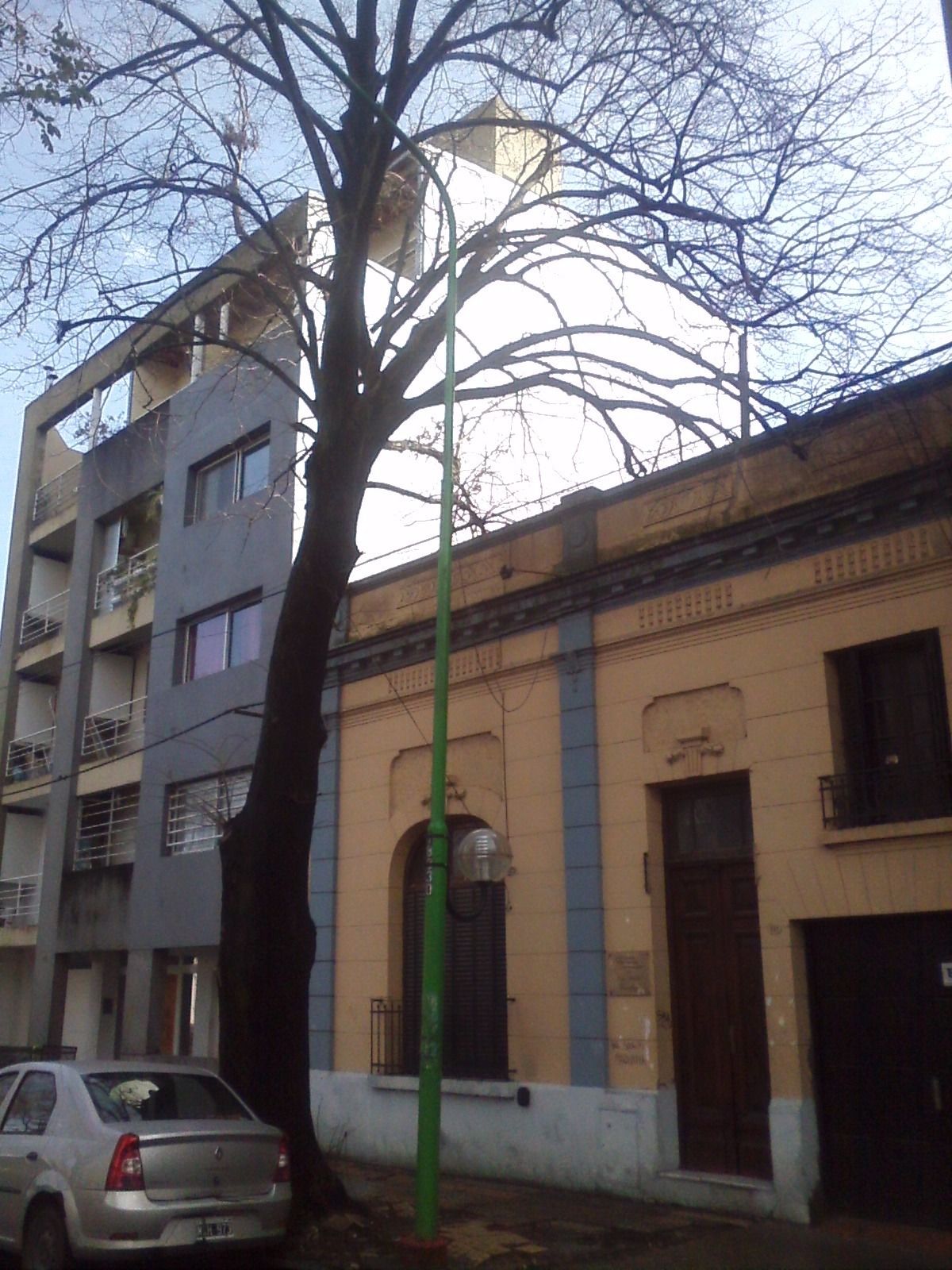 El intendente Santoro visito la casa de C.E.M.A.