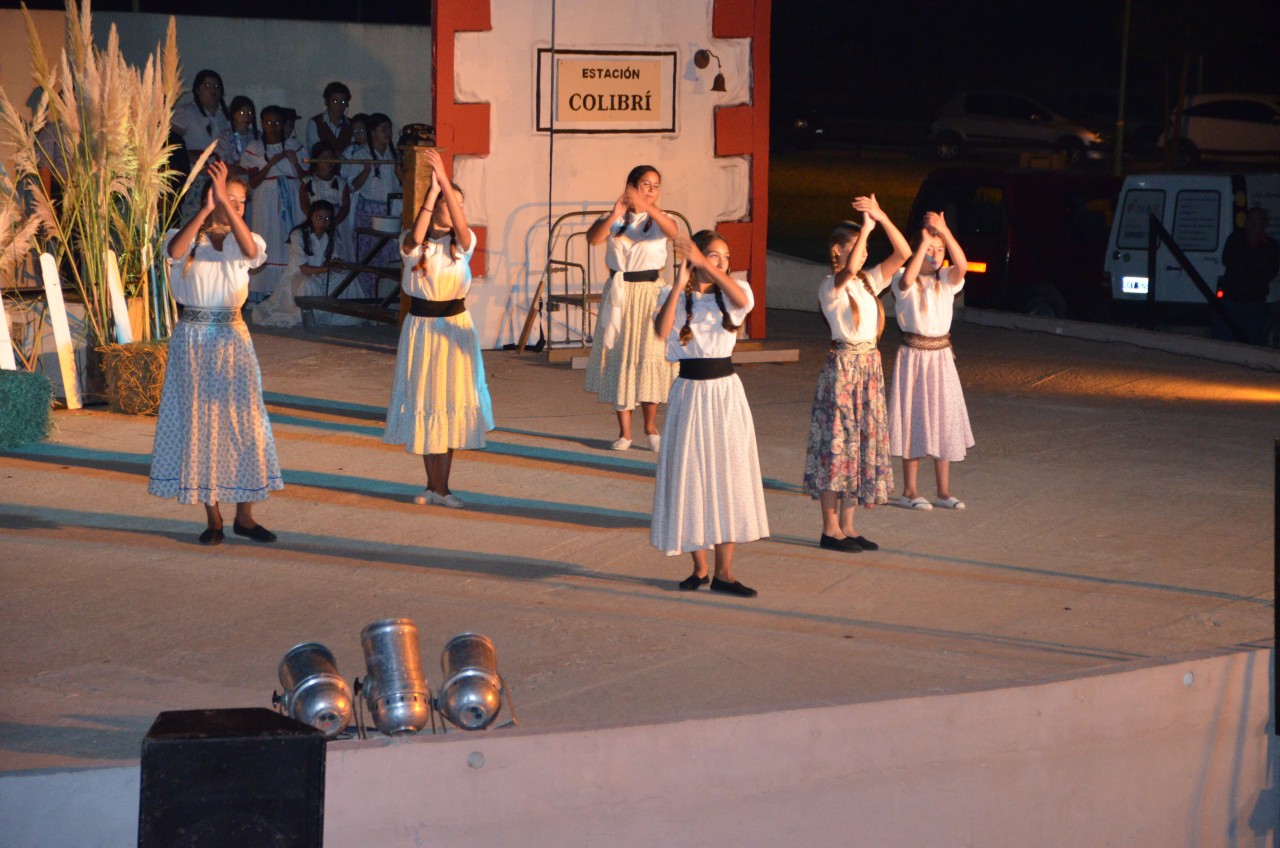 Huesito Carac se present en el anfiteatro