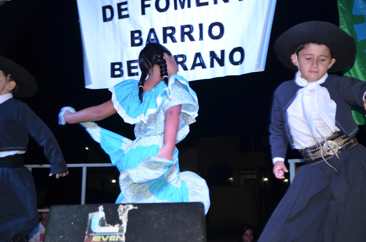 Folclore en los Barrios brill� en el Belgrano