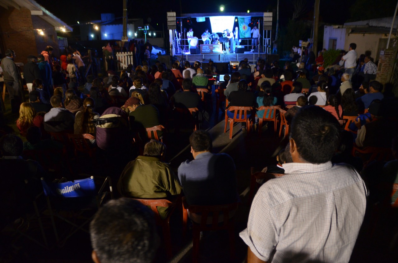 Folclore en los Barrios brill� en el Belgrano