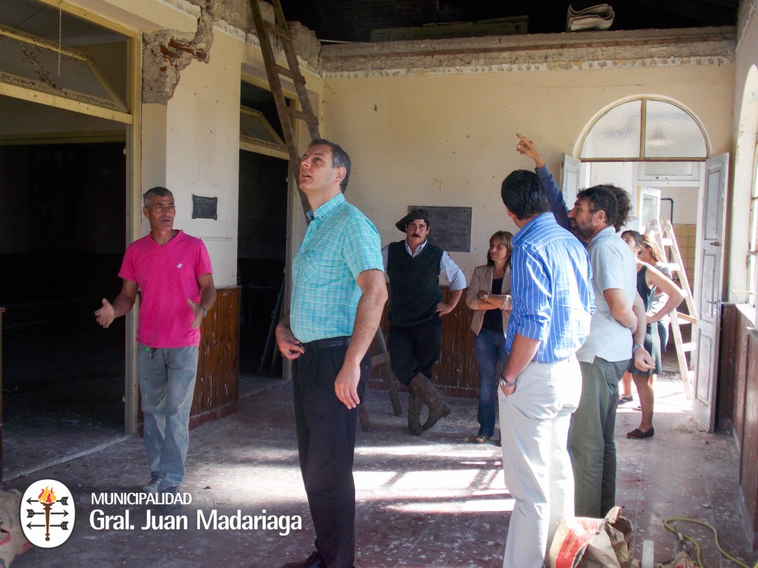 Santoro recorri las obras para reabrir la Escuela de To Domingo
