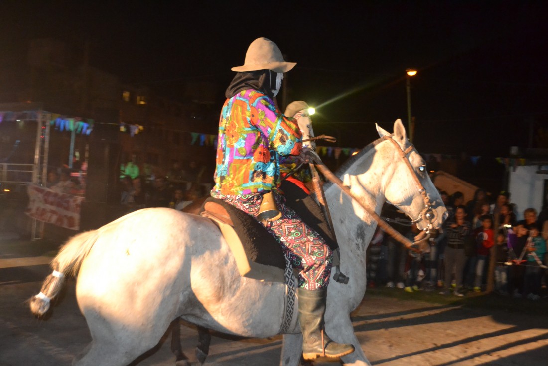 Multitudinario cierre de los carnavales 2016
