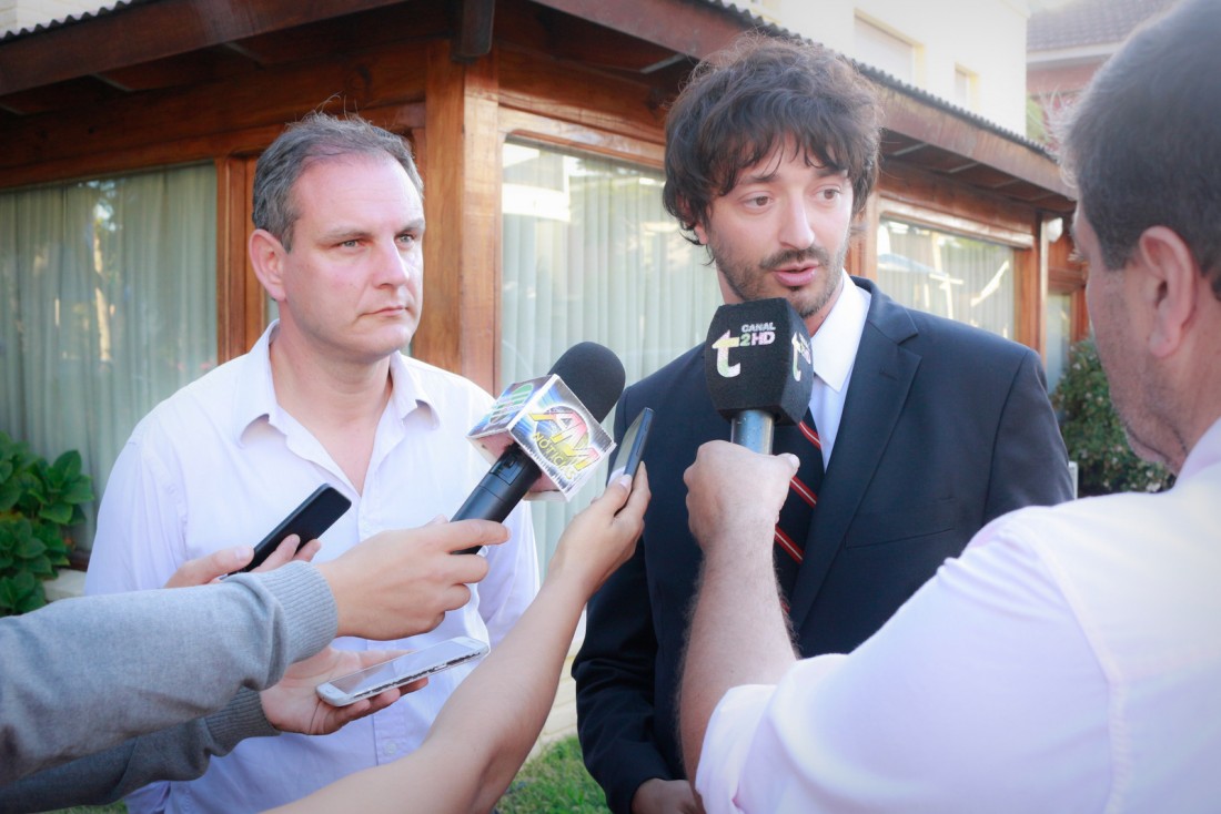 Medios entrevistando a intendentes de Madariaga y Pinamar