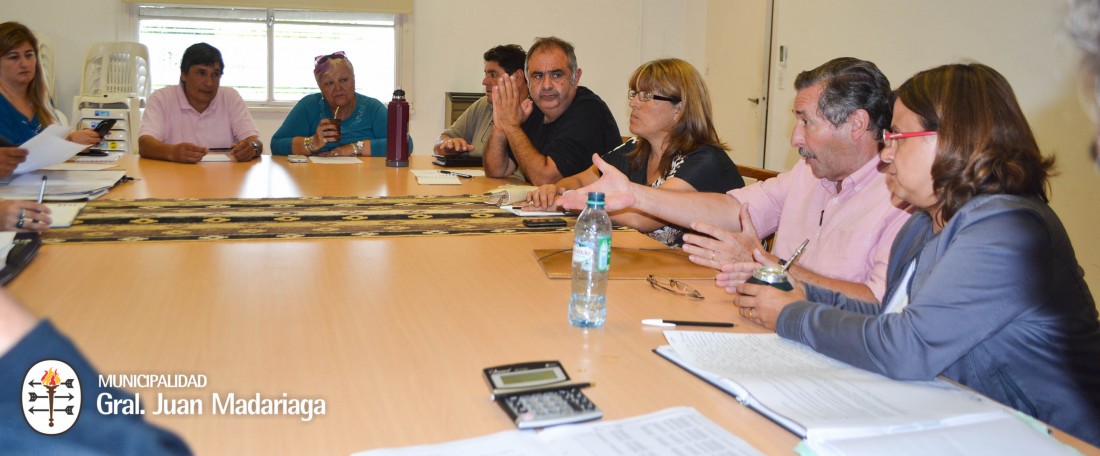 El intendente Santoro propuso un aumento salarial que llega al 55 % pa